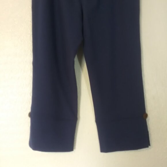 Denim&CO women's size M blue active pull on capris - Picture 7 of 14
